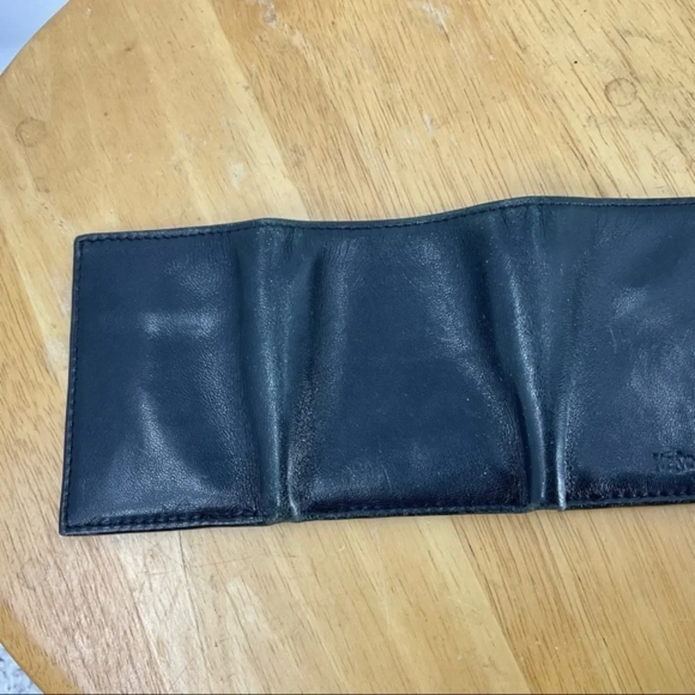Ives Saint Laurent men’s tri fold black leather wallet